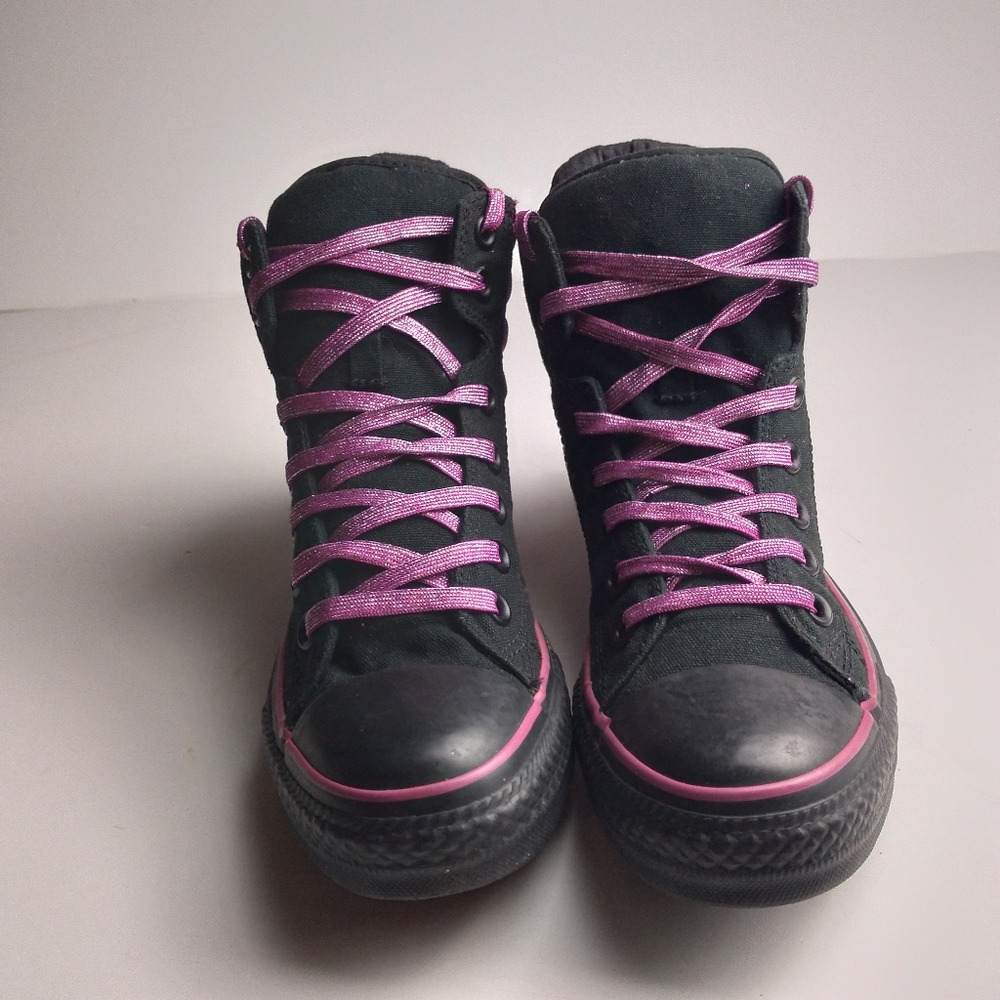 All Star Converse unisex tennis shoes pink and black men size 5 wemon size 7
